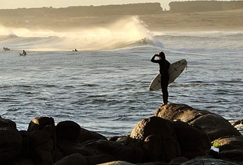 Conoce las mejores playas para surfear en Uruguay