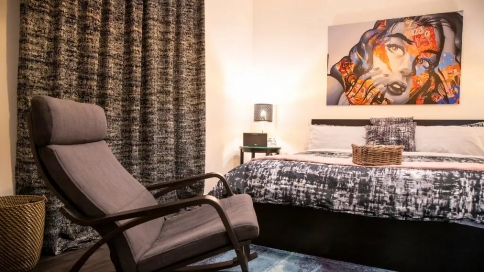 Un estudio de la UOC analiza el impacto de Airbnb en el sector hotelero