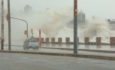 En Uruguay empezamos a hablar de ciclones. Ayer fue martes 13...