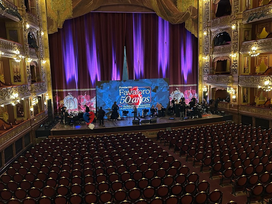Foto3-Teatro-Colon_78ac5.jpg