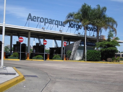 Aeroparque Jorge Newbery: la raz&oacute;n de los desvelos de la gente de Alas Uruguay. &iexcl;podr&aacute;n sortear los anuncios de contramano?