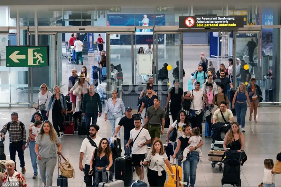 Espa&ntilde;a recibi&oacute; m&aacute;s de 11 millones de pasajeros internacionales en julio