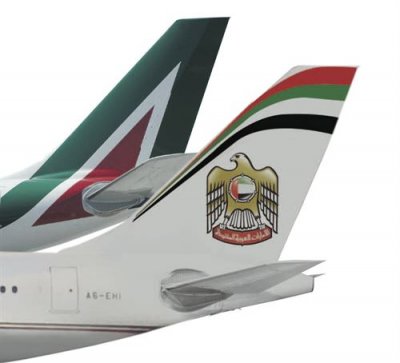Italia y Etihad firman la compra del 49% de Alitalia