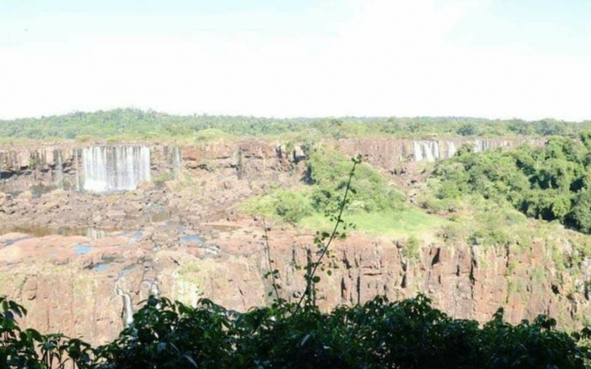 Cataratas "secas" del Iguaz&uacute;: pasaron 42 a&ntilde;os y se repiti&oacute; el fen&oacute;meno