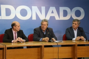 Sergio Riolfo, Amaszonas; Enrique Ant&iacute;a, Intendente; Juan Lescarboura, Aeropuerto de Punta del Este.