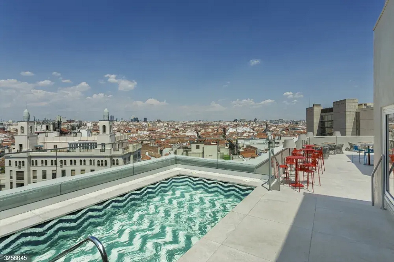 La inversi&oacute;n hotelera en Espa&ntilde;a supera los 3.000 millones de euros hasta el tercer trimestre de 2026