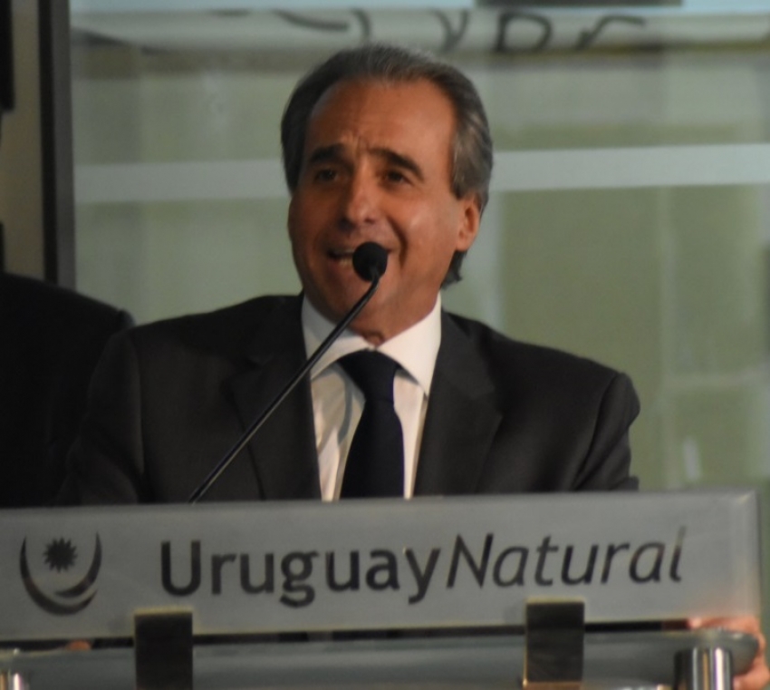 Monzeglio: "Parad&oacute;jicamente, tenemos que pedirle a los uruguayos que en Semana de Turismo, no hagan turismo"