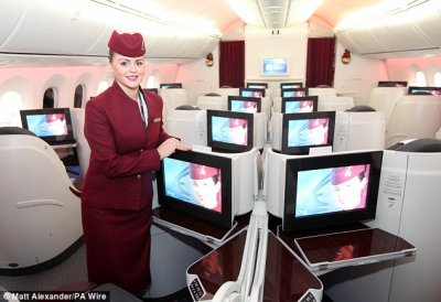 Pintado expone proyecto de centro de entrenamiento de pilotos en Qatar
