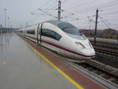 Adif vende deuda para financiar las obras del AVE