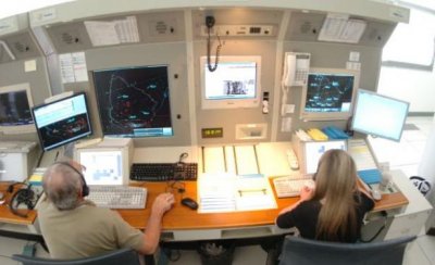 El problema hizo que los controladores no pudieran hablar con los pilotos. 
