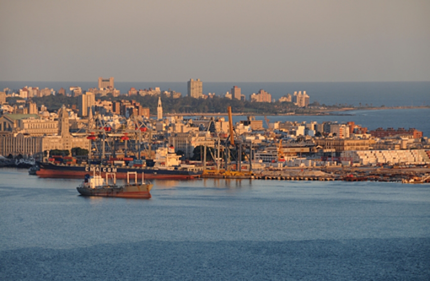 Puerto de Montevideo