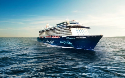Dos barcos de cruceros desv&iacute;an su ruta a Barcelona
