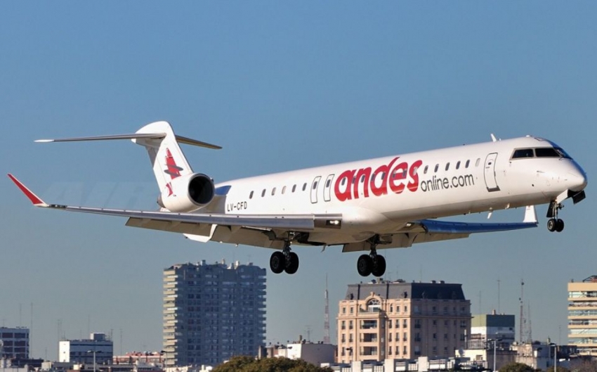 La revoluci&oacute;n de los aviones y el caso Andes