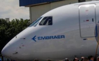 Brasile&ntilde;a Embraer prev&eacute; baja de ventas, pero un alza de utilidades