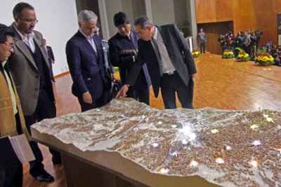 La Paz tendr&aacute; 6 nuevas l&iacute;neas de telef&eacute;rico tras firma de ley de financiaci&oacute;n