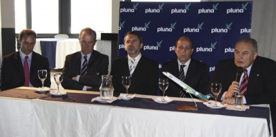 Mat&iacute;as Campiani; Jos&eacute; Cabrera, Gerente Financiero; Roberto Luiz, Gerente Comercial; Sergio Riolfo, Gerente de Servicio al Pasajero y Jorge Lepra, Gerente General