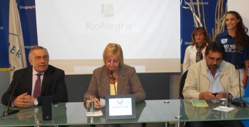 Intendente de Rio Negro, Omar Lafluf, Ministra de Turismo, Lili&aacute;m Kechichi&aacute;n y Director de Turismo de R&iacute;o Negro, Nazario Pomi.