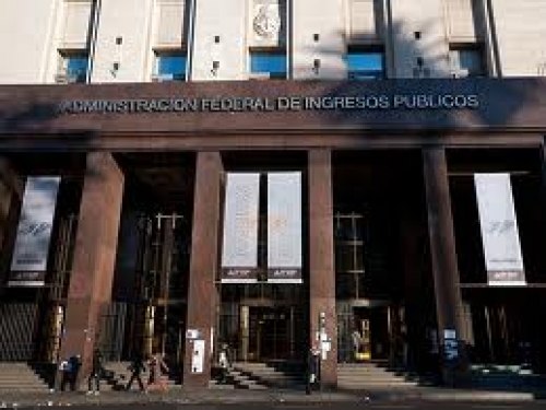  Antes de Semana Santa, el nuevo cepo complica la venta de paquetes tur&iacute;sticos y pasajes al exterior