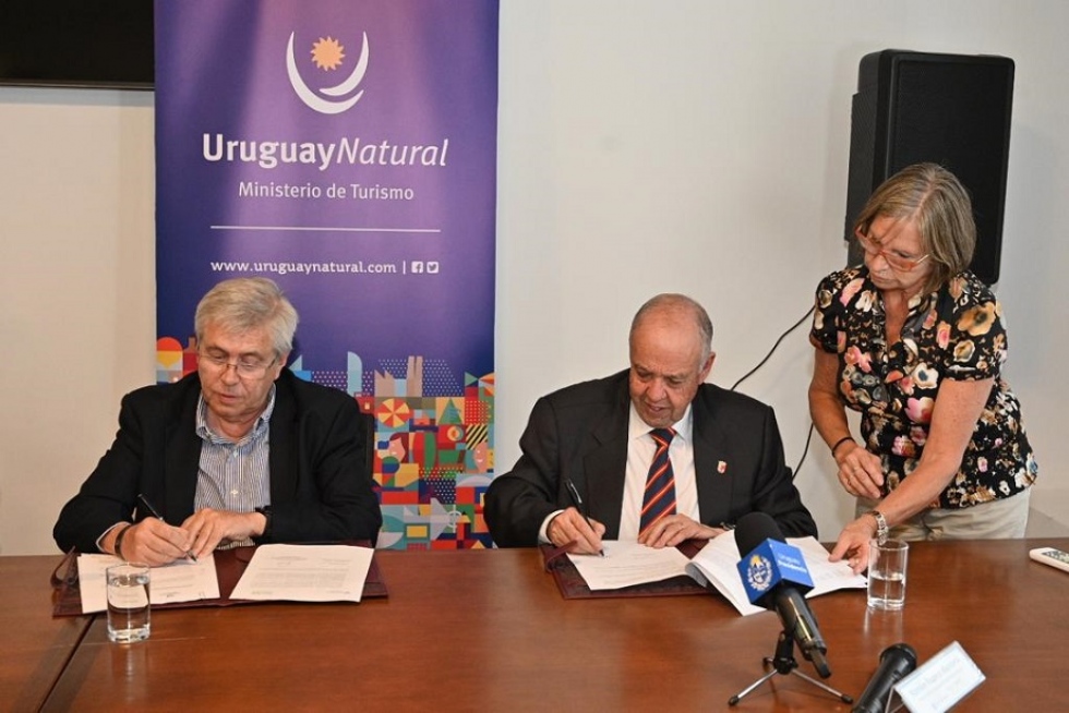 Firma de convenio marco entre Ministerio de Turismo (Uruguay) y Felcode (España)