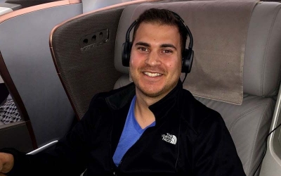 El hacker que viaja en primera clase por precios irrisorios, cuenta c&oacute;mo lo hace