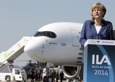 Merkel inaugura ILA, la feria aeron&aacute;utica m&aacute;s antigua del mundo