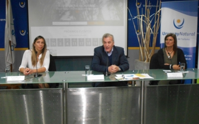 Ana Claudia Caram, Directora de Turismo de la Intendencia de Rocha; Carlos Fagetti, Director Nacional de Turismo; Paola Ferrari, Secretaria de la Corporaci&oacute;n Rochense de Turismo.