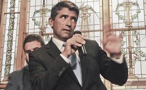 Licenciado en la mentira: &iquest;Si se es mentiroso se es de izquierda?