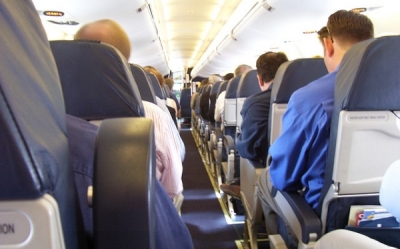 Aerol&iacute;nea asi&aacute;tica crea una zona libre de ni&ntilde;os en los aviones