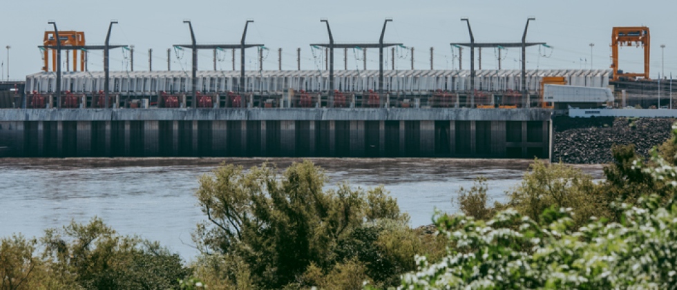 Gobierno uruguayo aprobó fondos para funcionamiento y renovación de Salto Grande