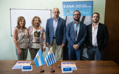 DINACIA y EANA firman acuerdo para el encaminamiento y la prestaci&oacute;n de los servicios de tr&aacute;nsito a&eacute;reo