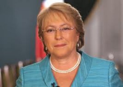 Presidenta anuncia ampliaci&oacute;n de aeropuertos, conectividad austral y Agencia de Concesiones