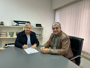 Fernando Chainca Fuentes, Gerente general de Turismar y Sergio Antonio Herrera, Director ejecutivo del Grupo PDA