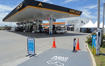 Uruguay: inauguran ruta para vehículos eléctricos con recarga gratuita para particulares