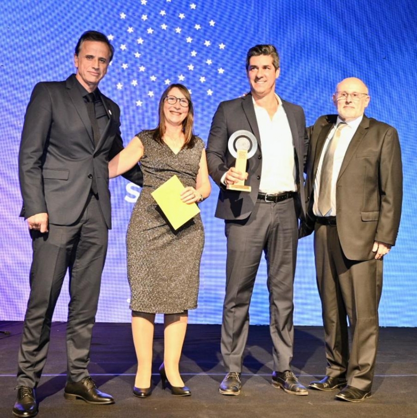 Fernando Tapia, Teresa Russi, Javier Azcurra, Juan Martinez