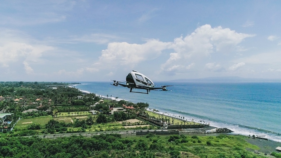 China autoriza los primeros vuelos comerciales en aeronaves eVTOL autónomas