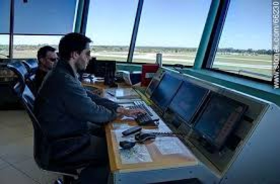 Los controladores a&eacute;reos de Uruguay levantan las medidas de no despegue