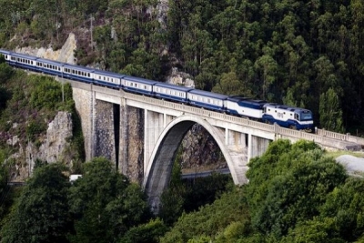 Espa&ntilde;a gasta en AVE mientras sus trenes circulan a 30Km/h