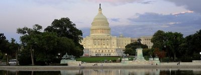 Turistas frente al Capitolio de Washington .