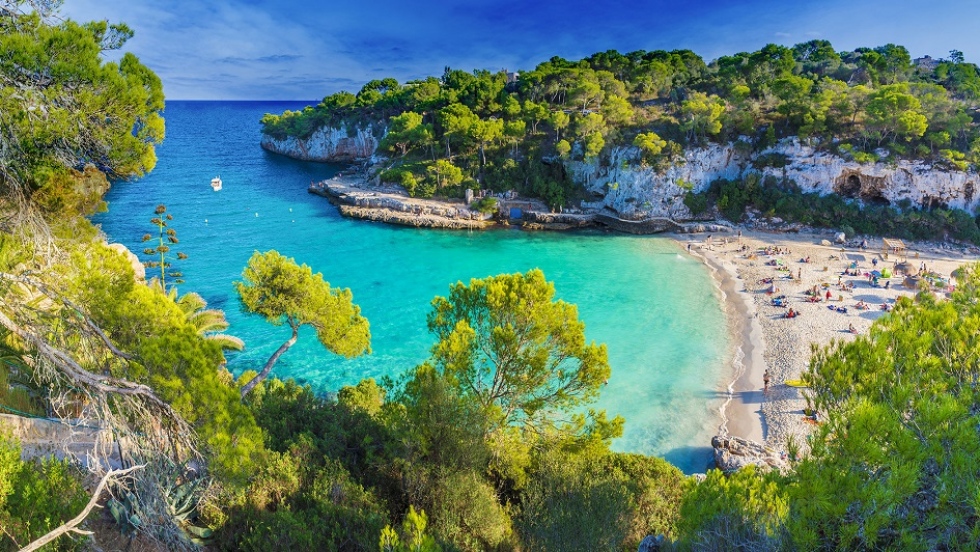 La OMT se al&iacute;a con Alpitour World en torno a la innovaci&oacute;n, la educaci&oacute;n y la sostenibilidad