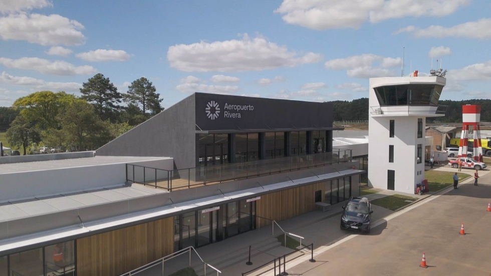 Uruguay hace historia con el primer festival aeronáutico del Mercosur en Rivera