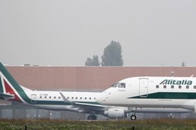 Aeroflot se reh&uacute;sa a participar en la ampliaci&oacute;n de capital de Alitalia