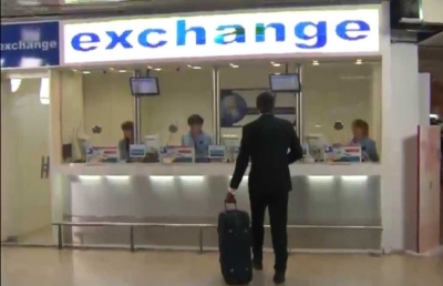 Tema espinoso: la cotizaci&oacute;n de la moneda en los cambios ubicados en los aeropuertos