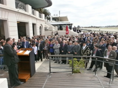 Hist&oacute;rica imagen de una feria de agentes de viajes uruguayos sin la presencia de ning&uacute;n representante del gobierno