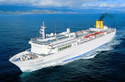 Llegan las primeras naves de socorro hasta el 'Costa Allegra' a la deriva en el &Iacute;ndico