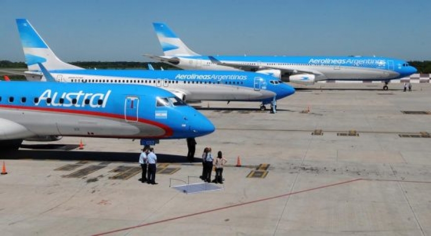 El rojo de las l&iacute;neas a&eacute;reas argentinas
