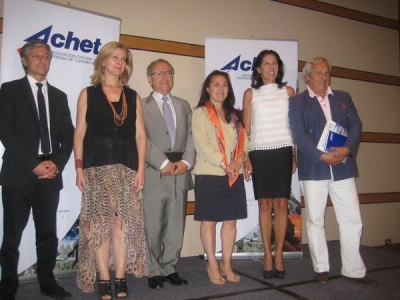 Horacio Llovet, Ximena Concha, Eugenio Yunis, Lorena Arriagada, Jacqueline Plass y Cote Evans
