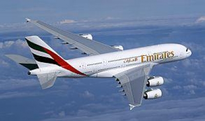 Emirates contratar&aacute; 3.800 tripulantes en 2013