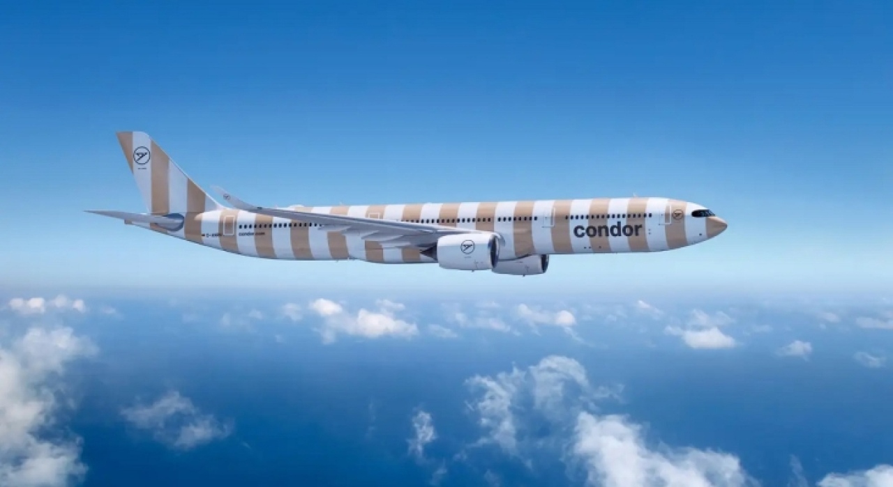 Las aerol&iacute;neas avisan del dif&iacute;cil invierno: Condor subir&aacute; el precio de sus pasajes y Ryanair elimina dos millones de plazas