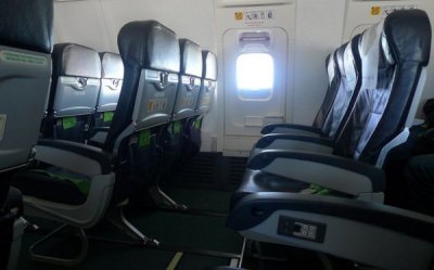 Una l&iacute;nea a&eacute;rea tendr&aacute; "clase XL" para pasajeros que pesen m&aacute;s de 130 kilos