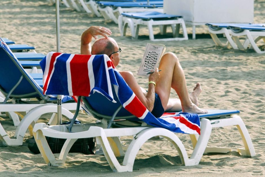 Los hoteleros celebran la flexibilizaci&oacute;n de las medidas que permiten viajar a Espa&ntilde;a a las familias brit&aacute;nicas
